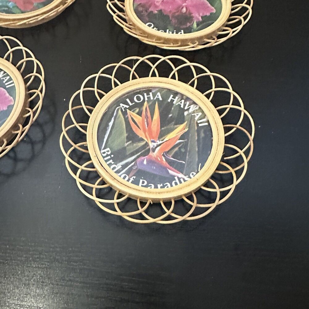 Vintage Wicker Framed Flower Coasters Souvenir Hawaii Hibiscus Orchid Bird Of - Picture 2 of 7